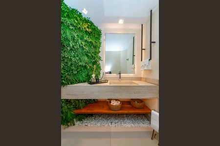 Casa à venda com 560m², 3 quartos e 3 vagasLavabo