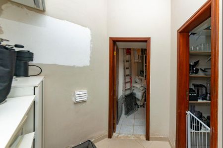 Casa à venda com 560m², 3 quartos e 3 vagasÁrea de Serviço