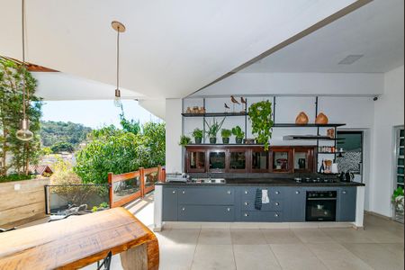 Casa à venda com 560m², 3 quartos e 3 vagasVaranda gourmet