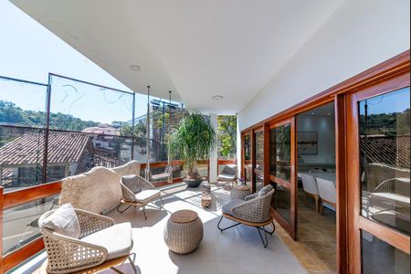 Casa à venda com 560m², 3 quartos e 3 vagasVaranda da Sala 2