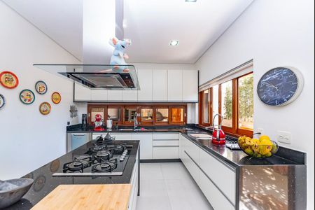 Casa à venda com 560m², 3 quartos e 3 vagasCozinha