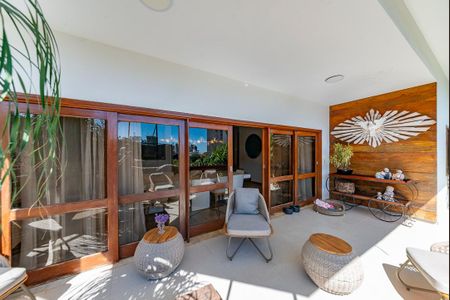 Casa à venda com 560m², 3 quartos e 3 vagasVaranda da Sala 2