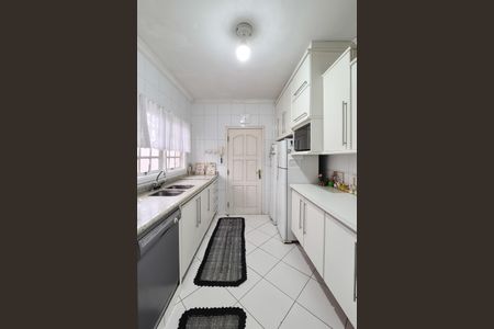 Casa à venda com 282m², 3 quartos e 5 vagasCozinha 