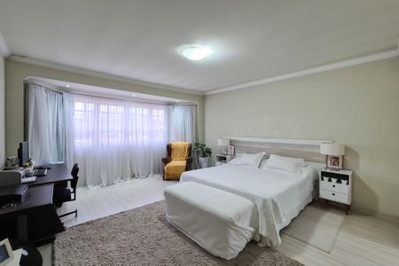 Casa à venda com 282m², 3 quartos e 5 vagasSuíte