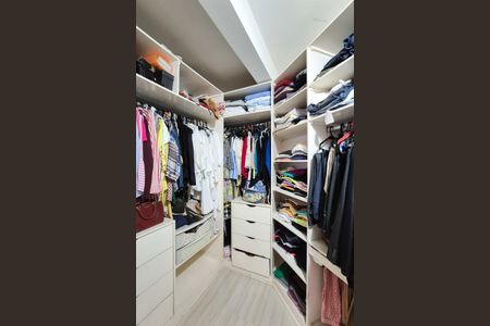 Casa à venda com 282m², 3 quartos e 5 vagasSuíte Closet