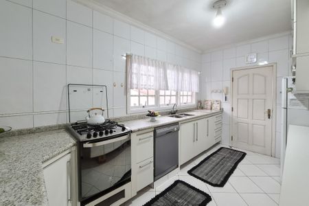 Casa à venda com 282m², 3 quartos e 5 vagasCozinha 