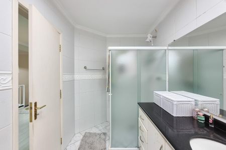 Casa à venda com 282m², 3 quartos e 5 vagasBanheiro Social