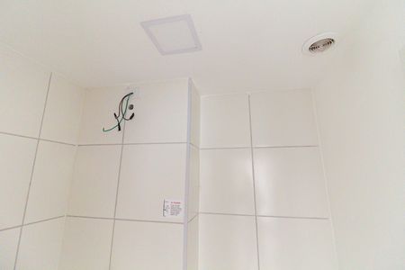 Apartamento à venda com 33m², 2 quartos e sem vaga Apartamento à venda com 33m², 2 quartos e sem vagaBanheiro Social