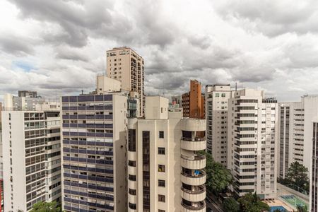 Apartamento à venda com 237m², 3 quartos e 2 vagas Apartamento à venda com 237m², 3 quartos e 2 vagasVista da Suíte 1