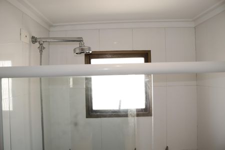 Apartamento à venda com 237m², 3 quartos e 2 vagasBanheiro da Suíte 2