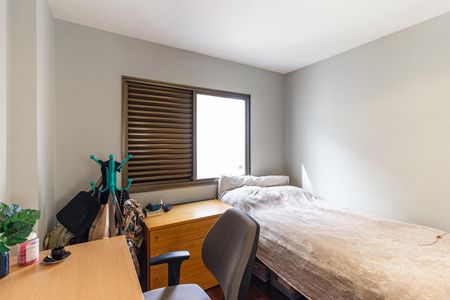 Apartamento à venda com 237m², 3 quartos e 2 vagas Apartamento à venda com 237m², 3 quartos e 2 vagasQuarto 3