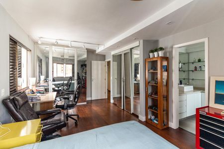 Apartamento à venda com 237m², 3 quartos e 2 vagas Apartamento à venda com 237m², 3 quartos e 2 vagasQuarto da Suíte 1