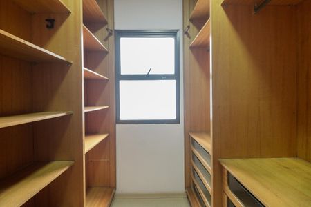 Apartamento à venda com 71m², 3 quartos e 1 vagaCloset