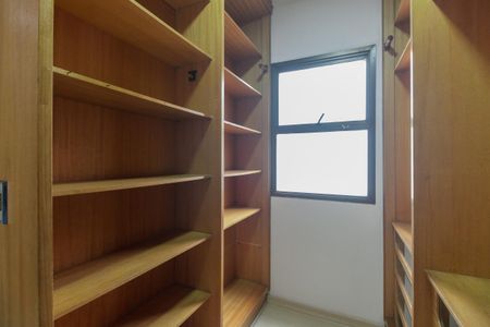 Apartamento à venda com 71m², 3 quartos e 1 vagaCloset