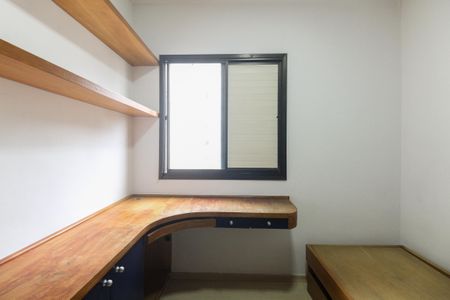 Apartamento à venda com 71m², 3 quartos e 1 vagaQuarto 2