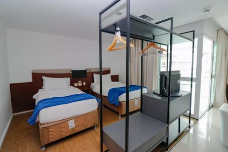 Quarto 1 de apartamento à venda com 1 quarto, 48m² em Barra da Tijuca, Rio de Janeiro