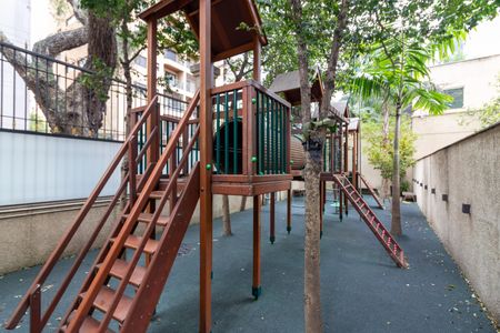 Apartamento para alugar com 157m², 3 quartos e 3 vagasÁrea comum - Playground