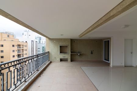 Apartamento para alugar com 157m², 3 quartos e 3 vagasVaranda