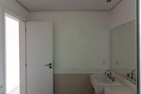 Apartamento para alugar com 157m², 3 quartos e 3 vagasBanheiro da Suíte 1