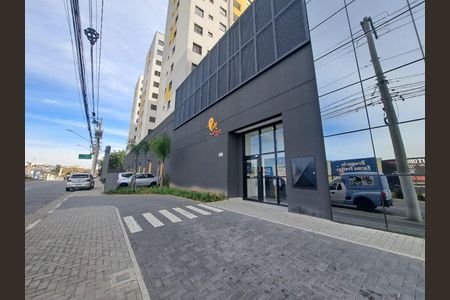 Apartamento à venda com 43m², 2 quartos e 1 vaga Apartamento à venda com 43m², 2 quartos e 1 vagaFachada