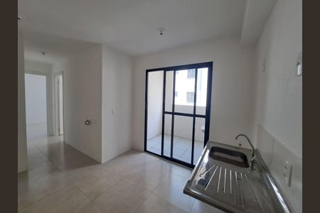 Sala/Cozinha de apartamento à venda com 2 quartos, 43m² em Metalúrgicos, Osasco