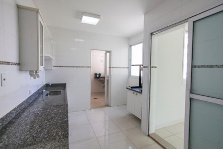 Apartamento para alugar com 127m², 3 quartos e 2 vagas Apartamento para alugar com 127m², 3 quartos e 2 vagasCozinha
