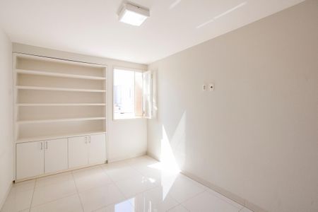 Quarto  de apartamento para alugar com 3 quartos, 127m² em Osvaldo, Uberlândia