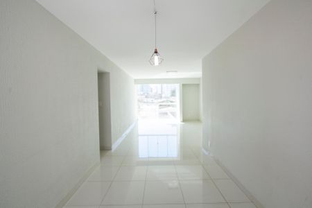 Apartamento para alugar com 127m², 3 quartos e 2 vagas Apartamento para alugar com 127m², 3 quartos e 2 vagasSala