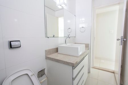 Apartamento para alugar com 127m², 3 quartos e 2 vagas Apartamento para alugar com 127m², 3 quartos e 2 vagasBanheiro Social