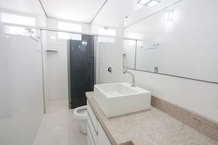 Apartamento para alugar com 127m², 3 quartos e 2 vagas Apartamento para alugar com 127m², 3 quartos e 2 vagasBanheiro Social