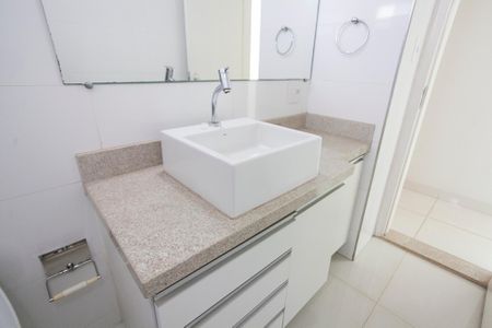 Apartamento para alugar com 127m², 3 quartos e 2 vagas Apartamento para alugar com 127m², 3 quartos e 2 vagasBanheiro Social