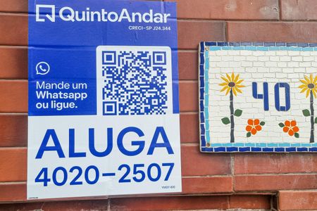 Casa à venda com 71m², 2 quartos e 1 vagaPlaquinha