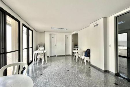 Apartamento para alugar com 39m², 1 quarto e 1 vaga Apartamento para alugar com 39m², 1 quarto e 1 vagaÁrea comum - Salão de festas