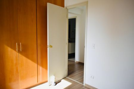 Apartamento para alugar com 96m², 3 quartos e 2 vagas Apartamento para alugar com 96m², 3 quartos e 2 vagasQuarto 2