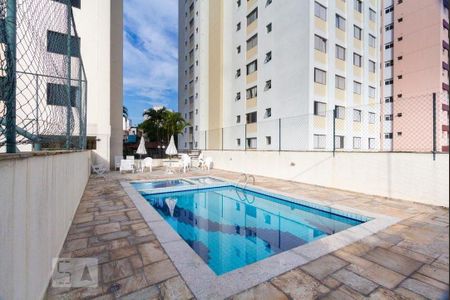 Apartamento para alugar com 96m², 3 quartos e 2 vagas Apartamento para alugar com 96m², 3 quartos e 2 vagasÁrea comum - Piscina