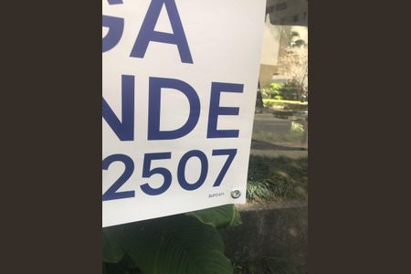 Apartamento à venda com 200m², 2 quartos e 2 vagasPLACA 