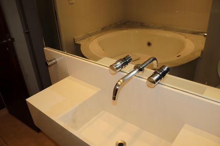 Apartamento à venda com 200m², 2 quartos e 2 vagasBanheiro Suíte