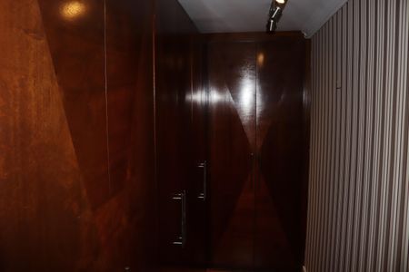 Apartamento à venda com 200m², 2 quartos e 2 vagasSuíte