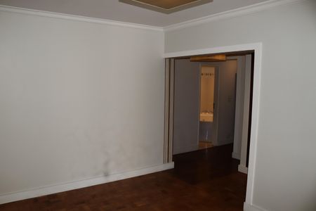 Apartamento à venda com 200m², 2 quartos e 2 vagasSuíte