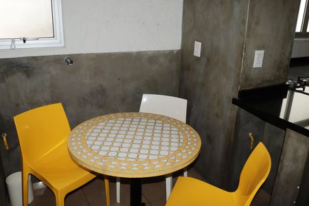 Apartamento à venda com 200m², 2 quartos e 2 vagasCopa