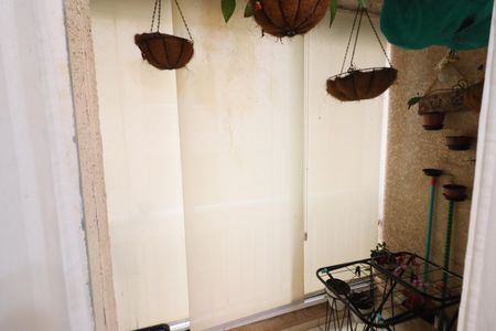 Sala de apartamento à venda com 2 quartos, 48m² em Novo Osasco, Osasco