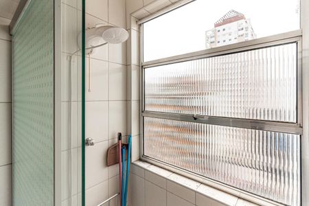 Apartamento à venda com 27m², 1 quarto e sem vaga Apartamento à venda com 27m², 1 quarto e sem vagaBanheiro Social