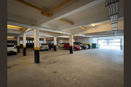 Apartamento à venda com 49m², 2 quartos e 1 vaga Apartamento à venda com 49m², 2 quartos e 1 vagaÁrea Comum - Garagem