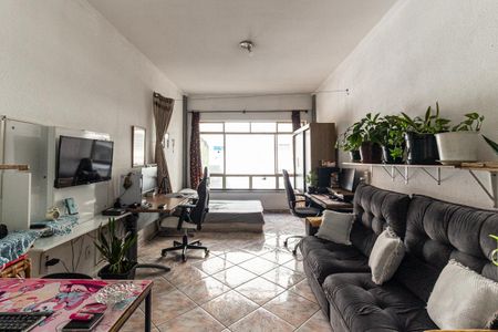 Apartamento à venda com 67m², 1 quarto e sem vagaSala