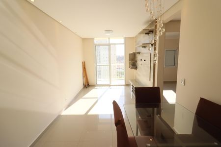 Apartamento para alugar com 55m², 2 quartos e 1 vagaSala