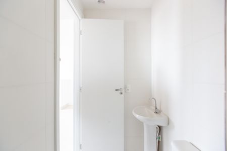 Apartamento para alugar com 42m², 2 quartos e sem vaga Apartamento para alugar com 42m², 2 quartos e sem vagaBanheiro