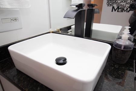 Apartamento à venda com 93m², 2 quartos e 2 vagasBanheiro Social