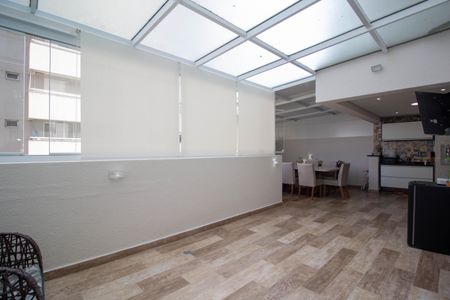 Apartamento à venda com 93m², 2 quartos e 2 vagasVaranda gourmet