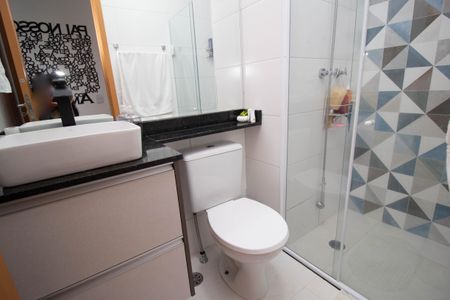 Apartamento à venda com 93m², 2 quartos e 2 vagasBanheiro Social