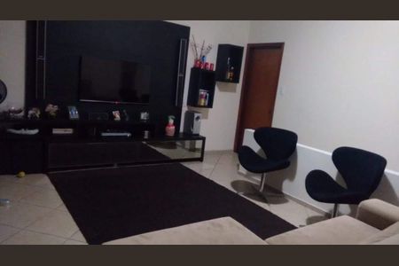 Casa para alugar com 280m², 4 quartos e 2 vagas